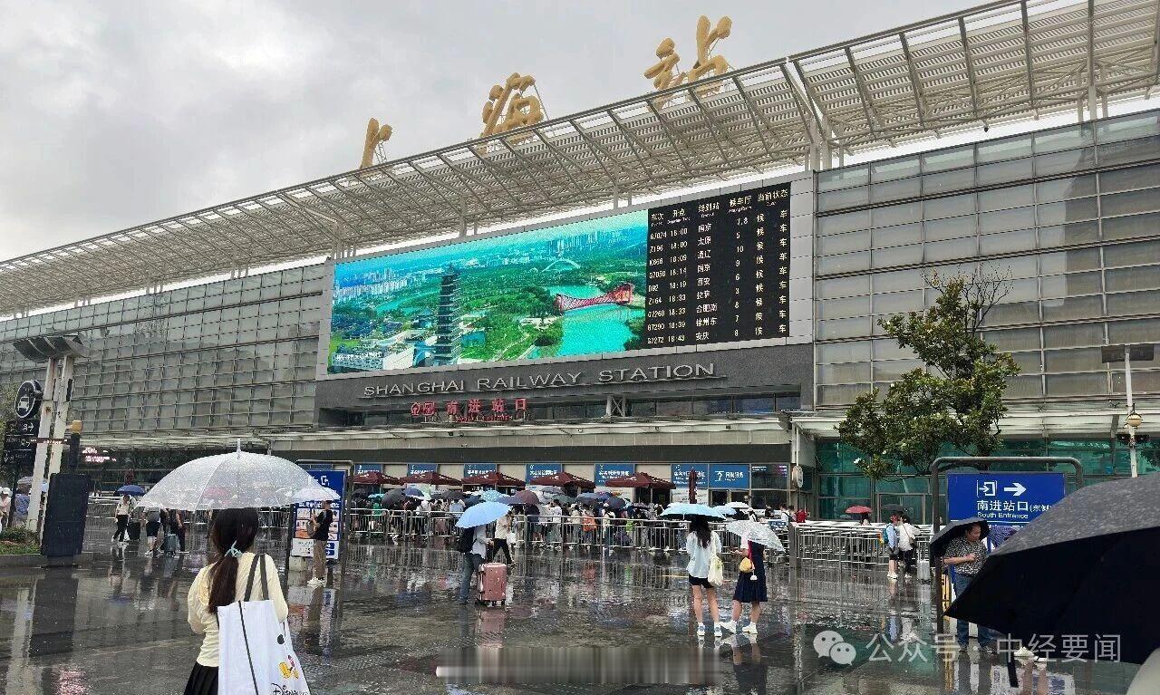 高铁头条【沪杭高铁全线年内开工建设 长三角高铁网络持续加密】沪杭高铁全线将于20