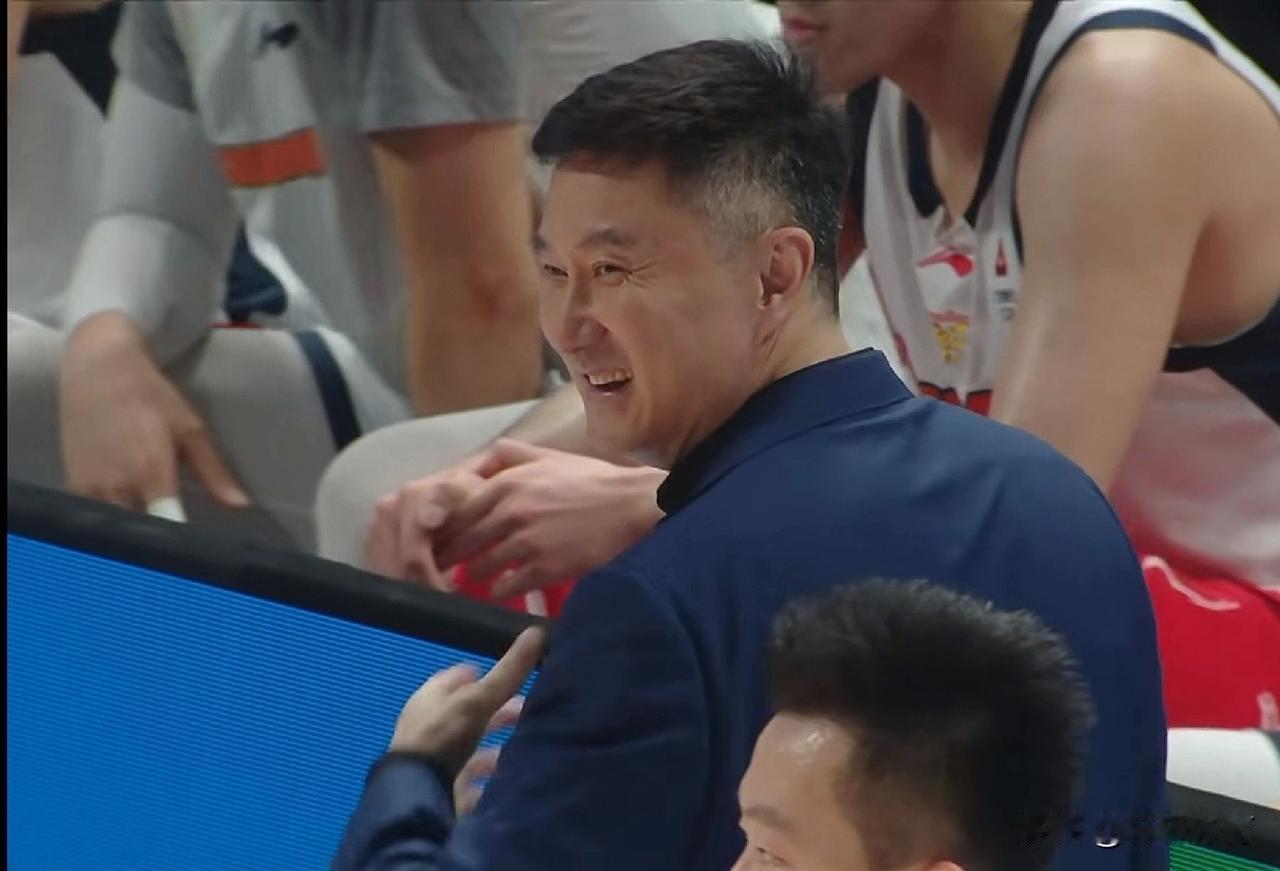 非常熟悉的剧本也没有任何意外，恭喜北京男篮今天晚上以88-73击败广东男篮，成为