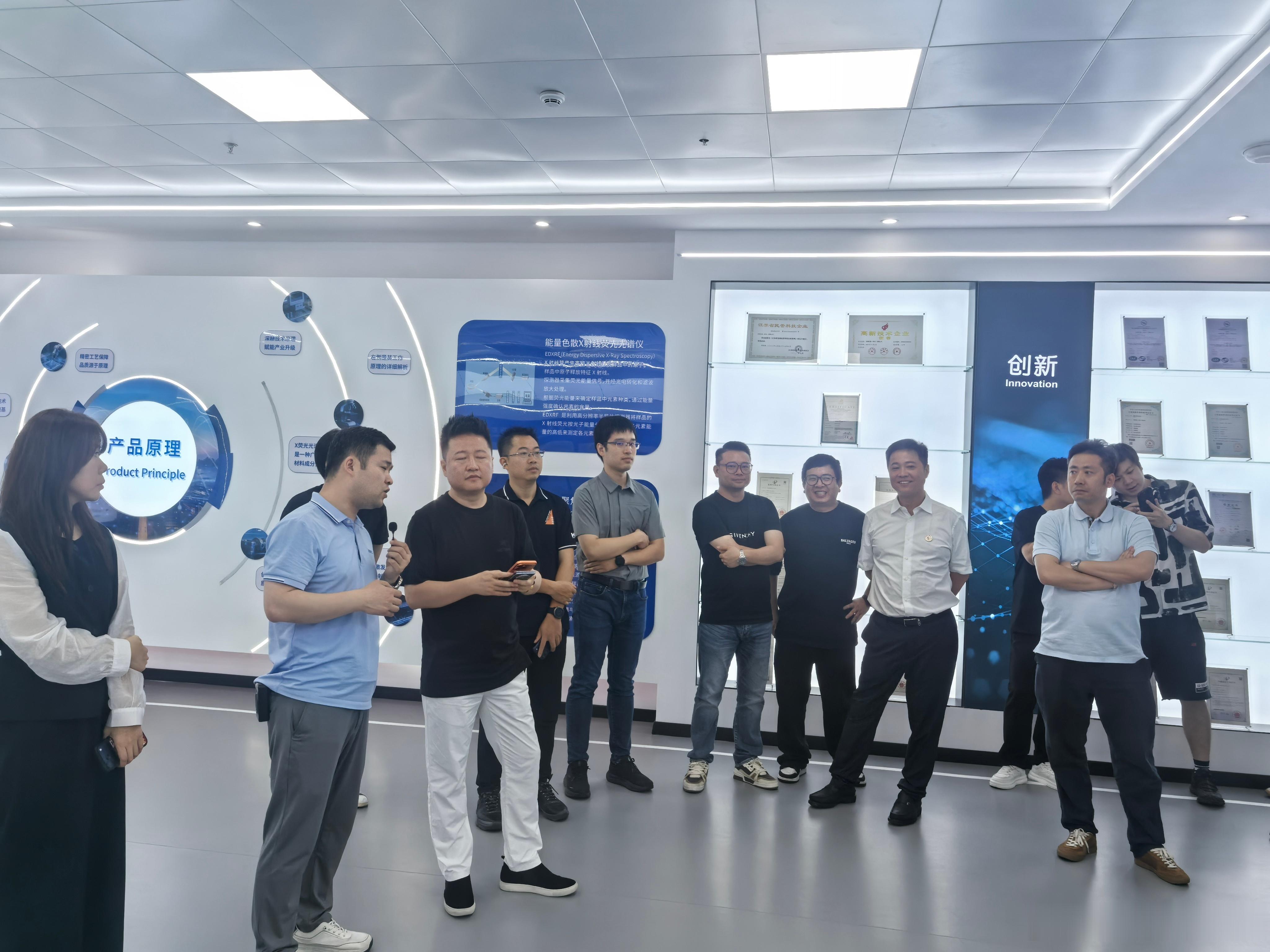 下午，参加“沪苏同城·青企联袂 ——南翔·姑苏交流共建活动”，参访元创智谷·佳谱