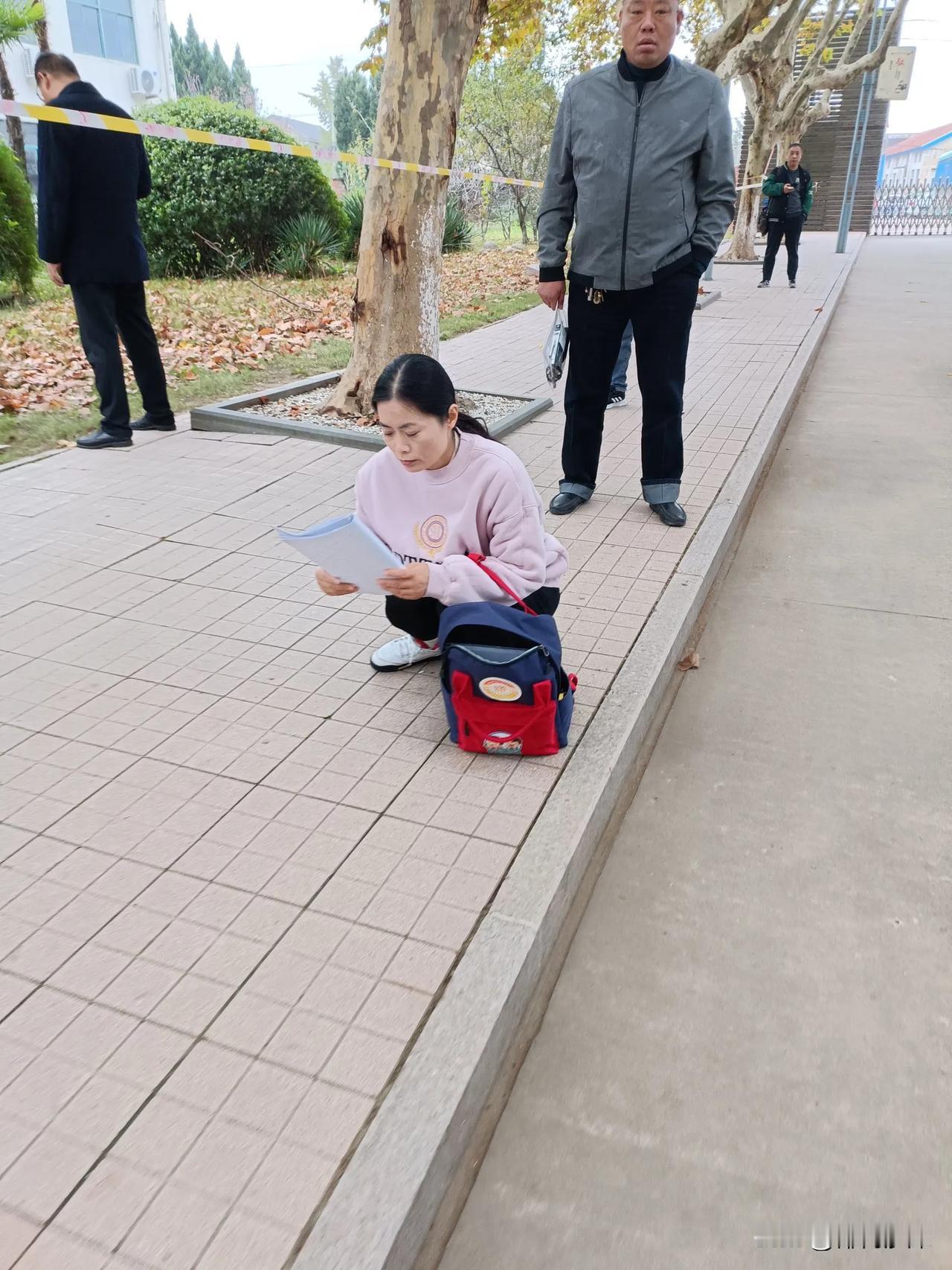 临阵再磨枪，不快也很光。平时一定非常励志，当别人大把大把时间花在吃喝玩乐中的时候