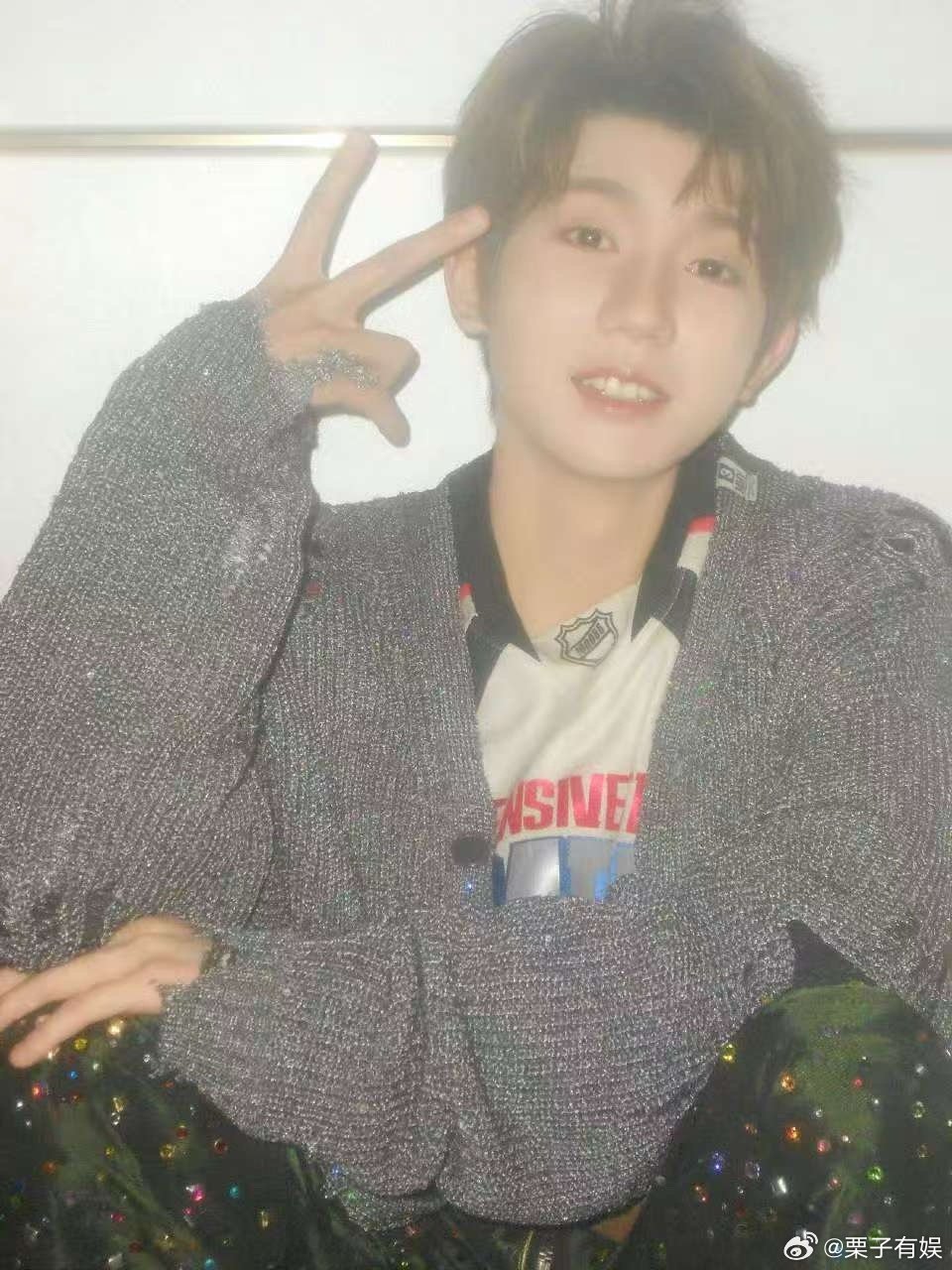 王源跨越宇宙王源一会见王源跨越宇宙，一会见，[心][心] ​​​