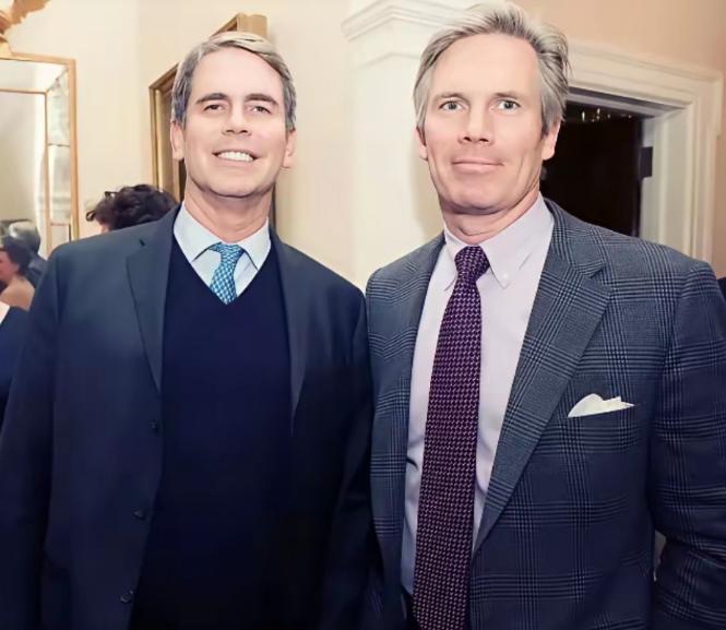 贝森特和他的丈夫弗里曼，2011年结婚。

2015年，根据美国最高法院对同性婚