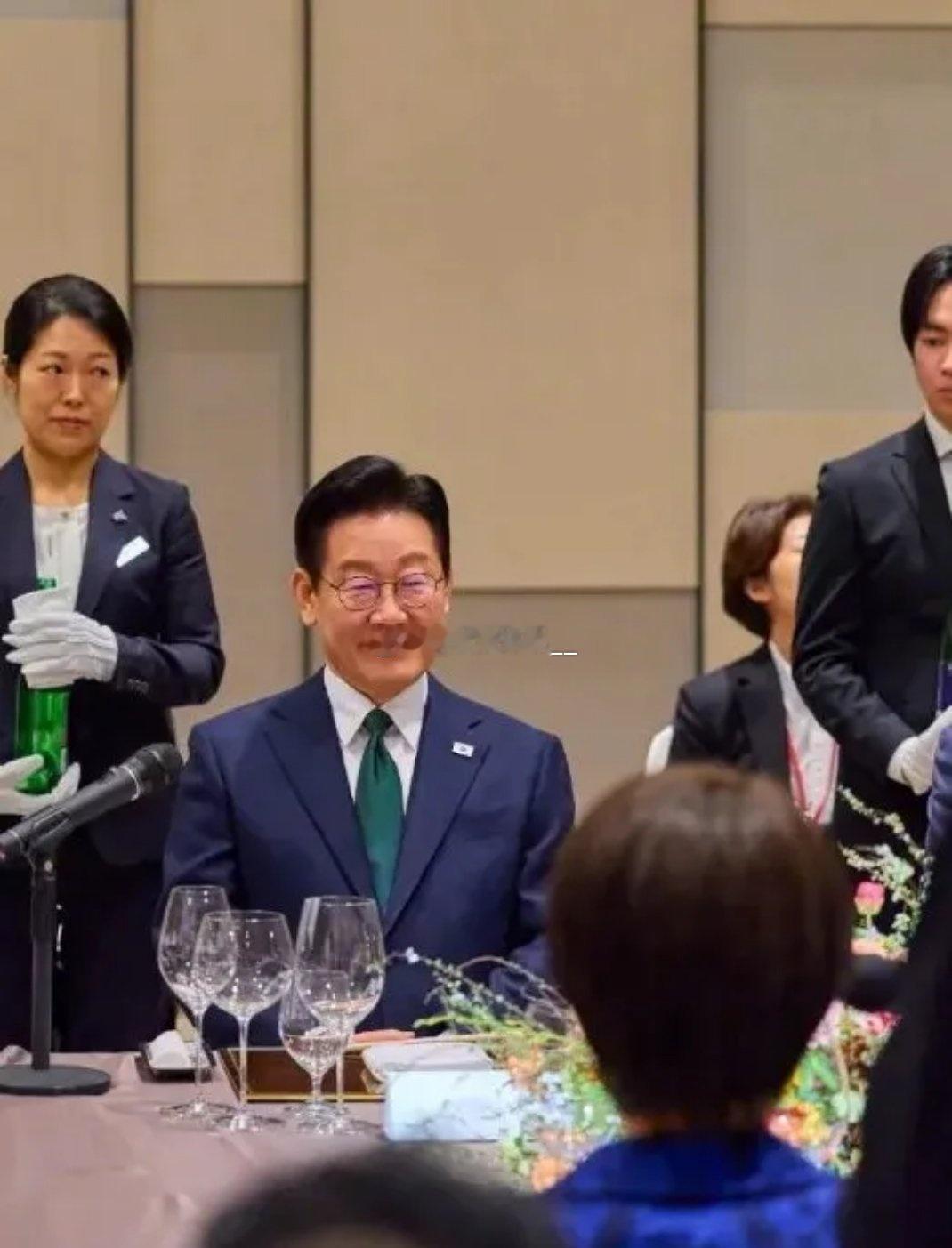自从国内暂停进口日本水产后，当地水产滞销压力陡增，日本现在大力拉拢韩国市场，还专