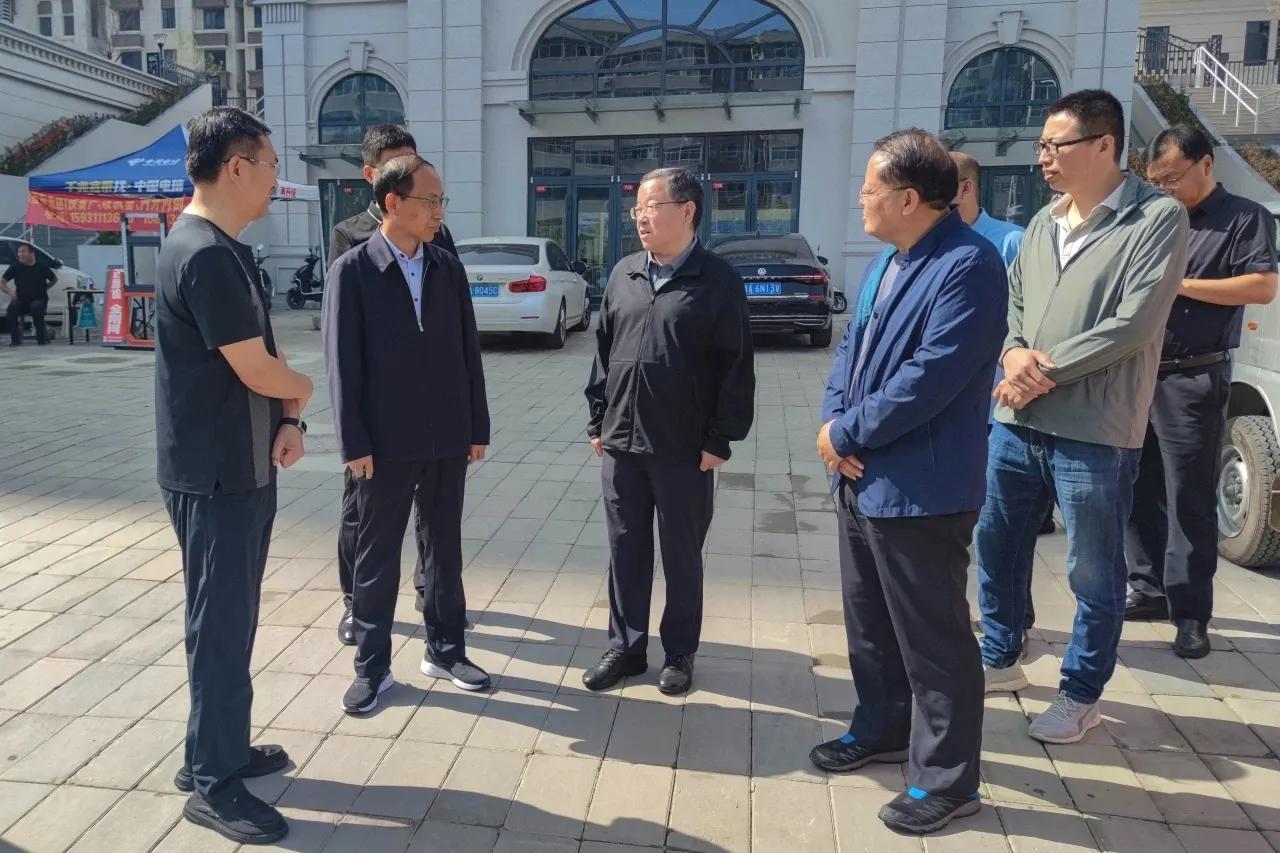 交投集团主要领导到留营片区、东南三环片区督导调研

5月26日上午，交投集团党委