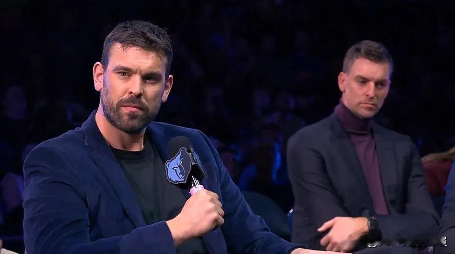 加索尔家族的篮球生涯：

• 退役湖人队球衣
• 球衣在孟菲斯退役
• 4枚奥运