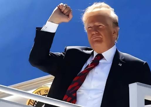 动手了！沙特突然不宣而战，几十架战机扑向也门狂轰滥炸。特朗普在白宫笑出了声，伊朗