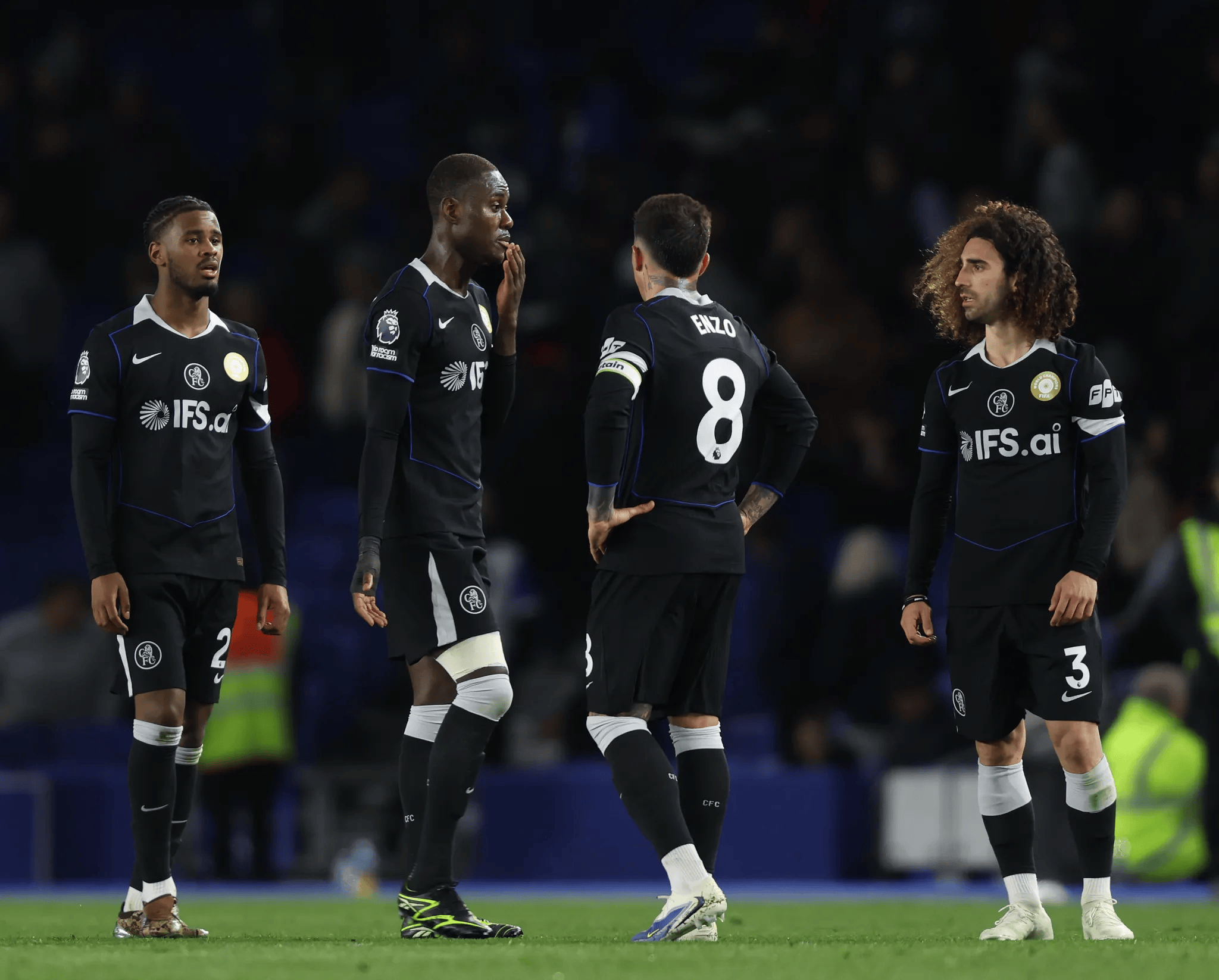 迪尼：蓝军花大钱引援年轻人，却从没给他们提供学习的对象