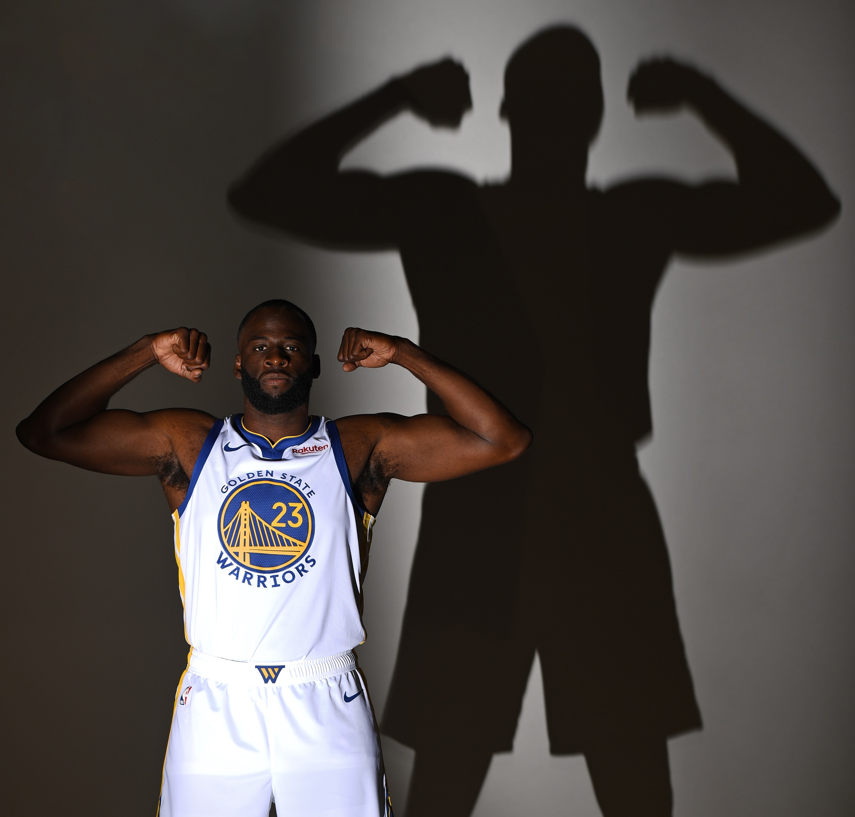 难怪是能被blackpink写进歌里的NBA球员格林老师必须在博客里火力全开了n