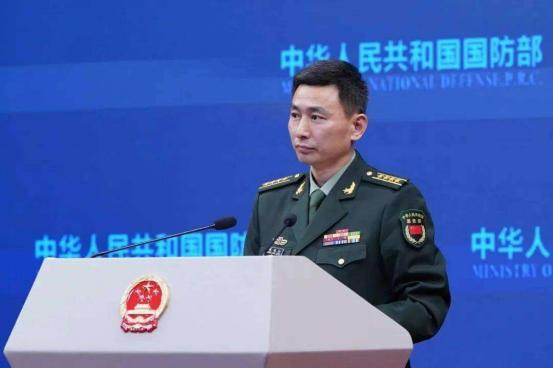 [太阳]突发特讯！中国国防部向世界通告：解放军全时待战，随时能战，战之必胜！美国