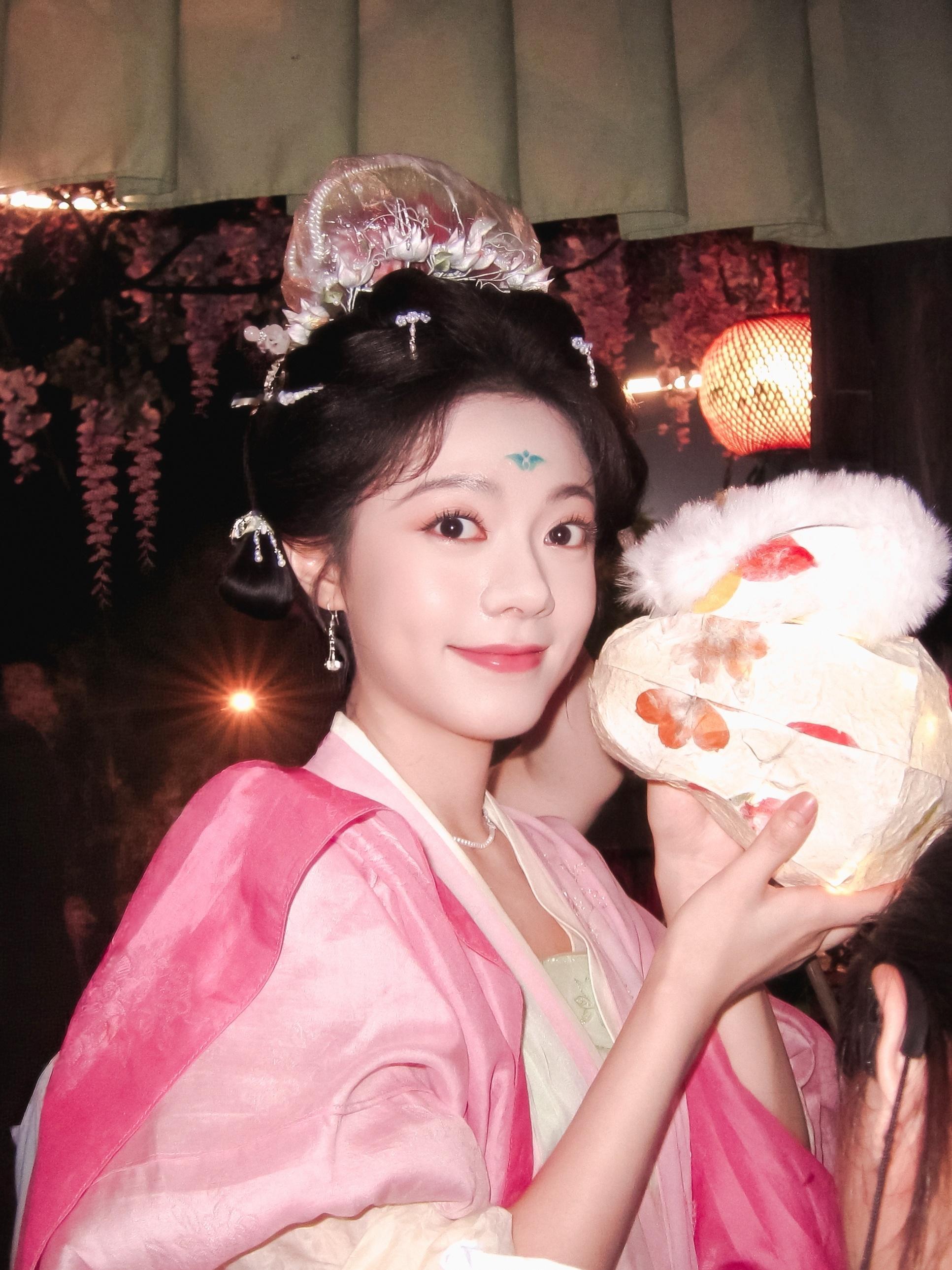 赵今麦楚听雨和楚听雨的饰演者都是萌物 ​​​