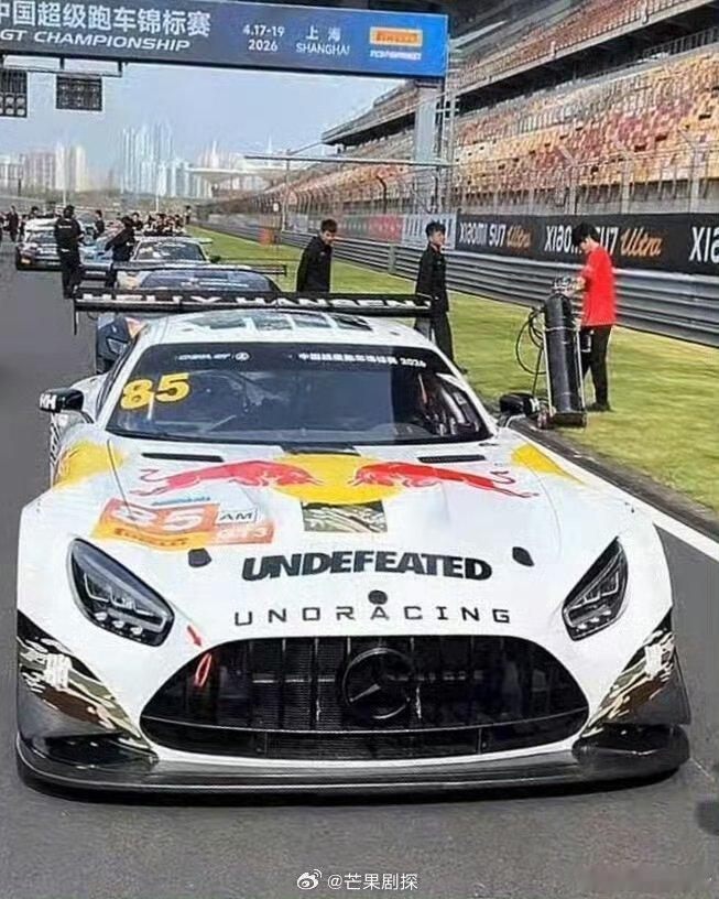 王一博换赛车皮肤王一博又换赛车皮肤了 酷帅新皮肤，取得好成绩 