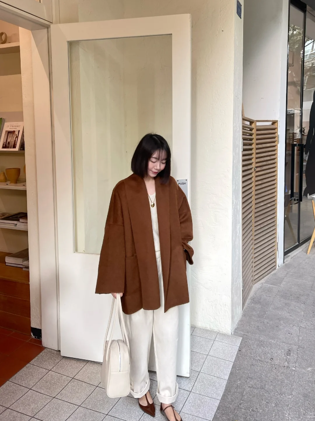 温柔的大地色系穿搭