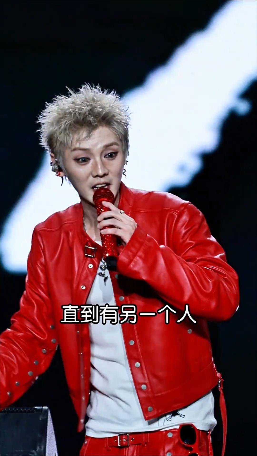 曝鹿晗关晓彤分得很彻底知道的是36，不知道的还以为是63