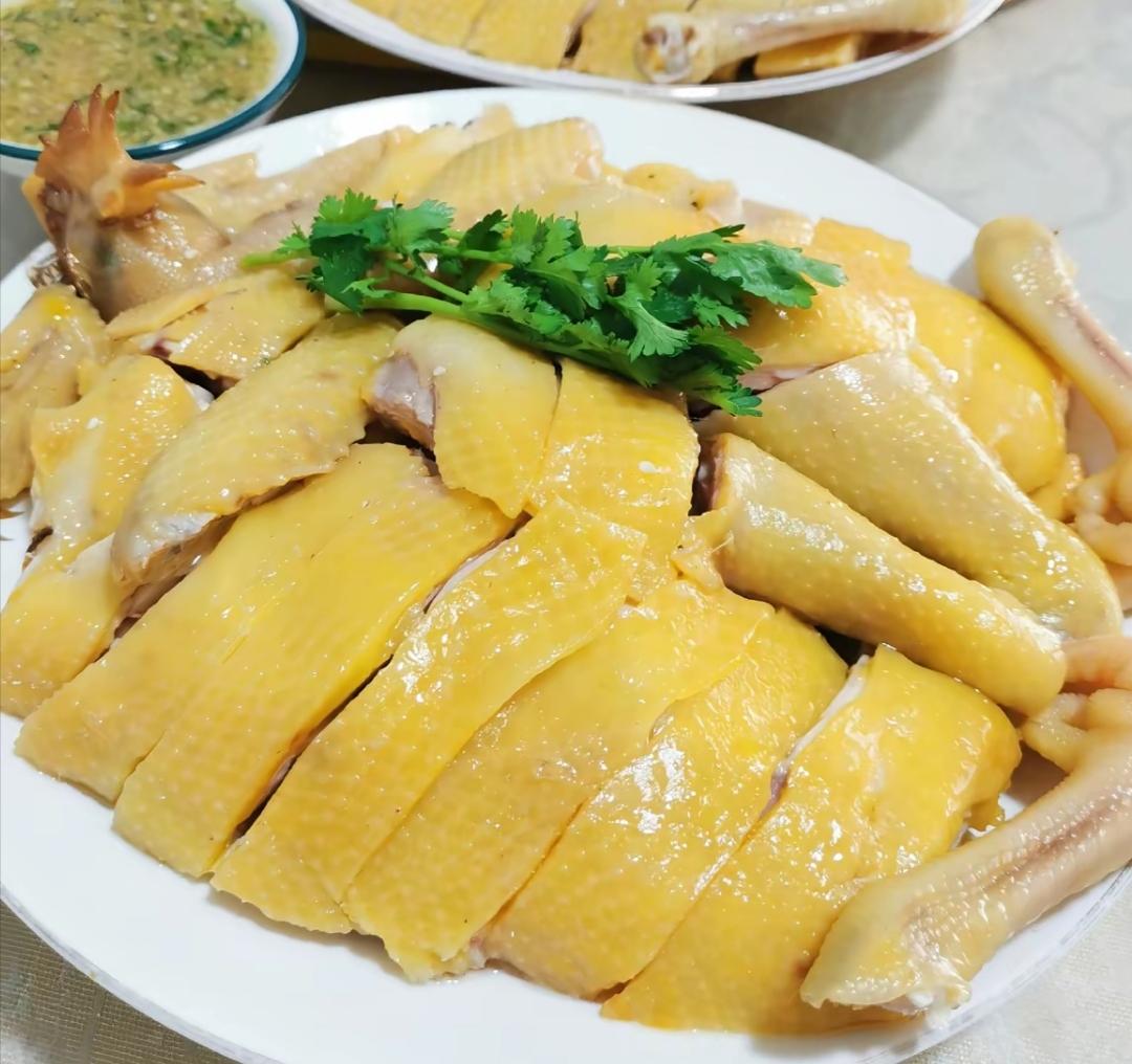 广东美食江湖：20道“封神”名菜，谁是你心中的“粤菜之王”？

如果中国美食是一