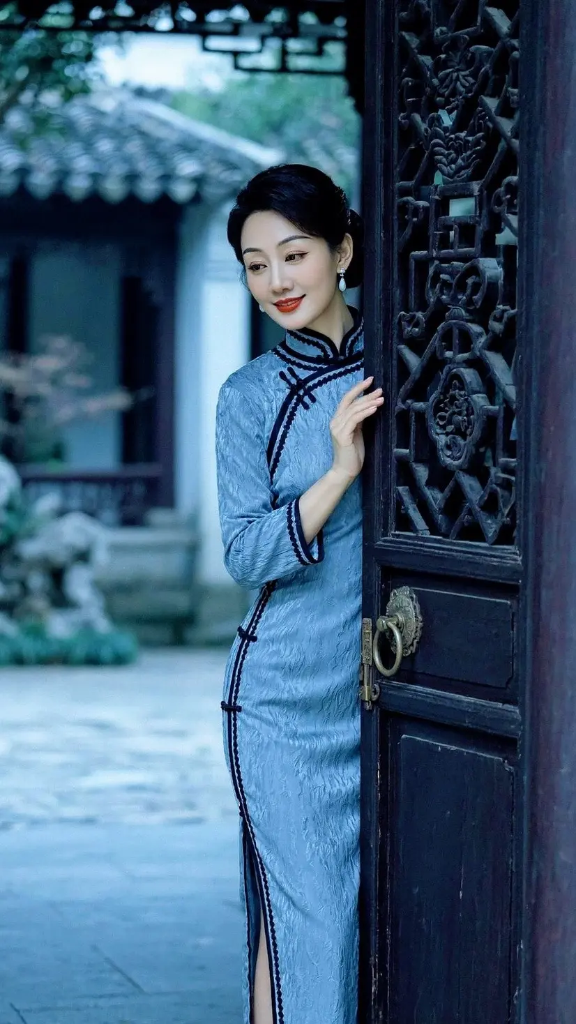 AI中式旗袍照 随变ai随便玩 伙伴计划广告分成玩法达人