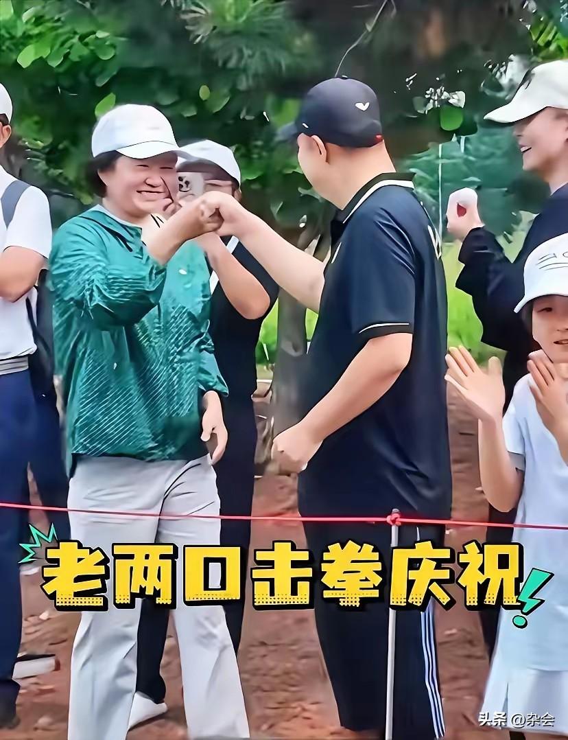 刘国梁的女儿夺冠了。赛后被问及最开心的事，没有说冠军奖杯，16岁的女孩说：“爸爸