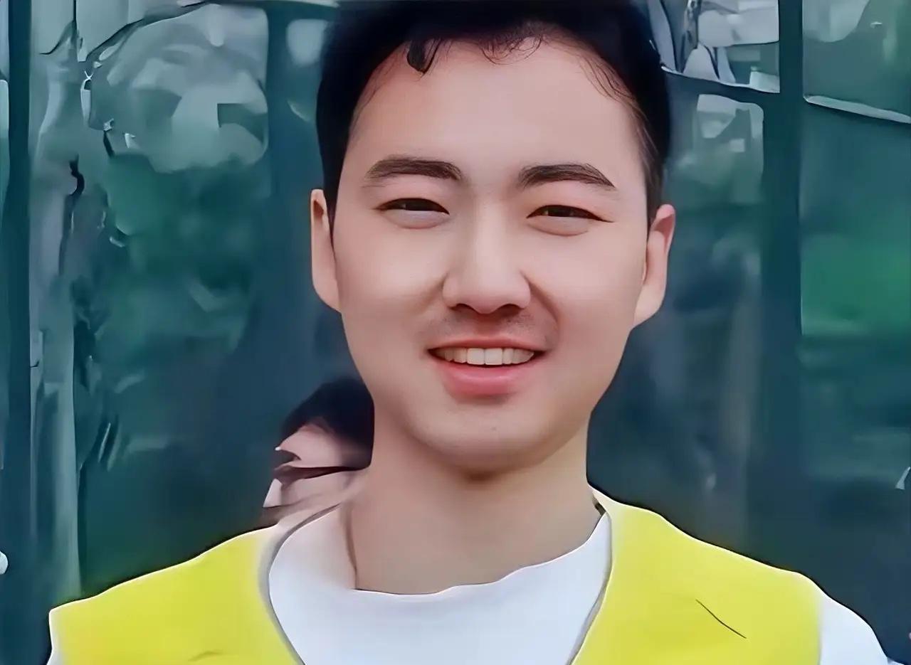 江苏29岁小伙白血病晚期。父母含泪瞒着他，谎称只是严重贫血。谁料，小伙病逝后，父