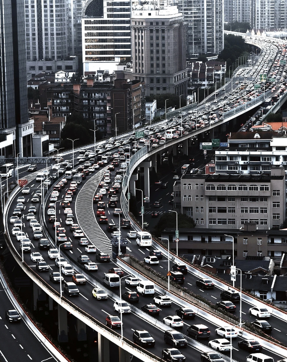 标准提速！工信部强调加快制定自动驾驶、数据安全、网络安全等急需标准，构建“十五五