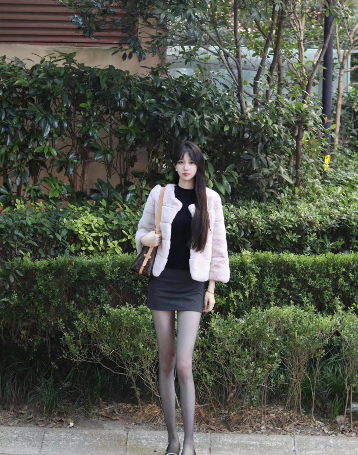 氛围感御姐御姐 什么是霸气御姐风范? 御姐氛围感写真 温柔御姐 御姐风穿搭 轻奢