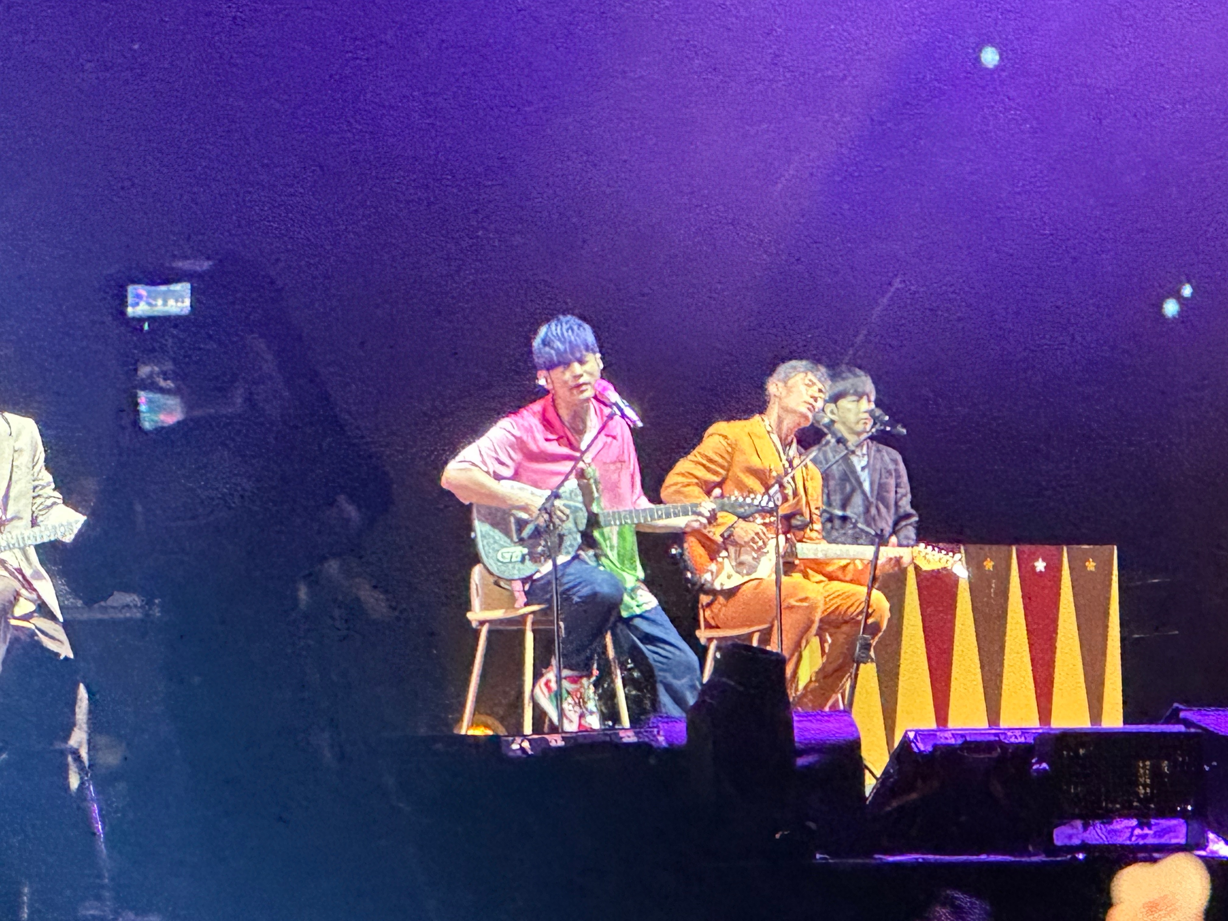 周杰伦在海口召开个人演唱会，在一群长枪短炮的夹击下，只有华为P60 Pro脱颖而