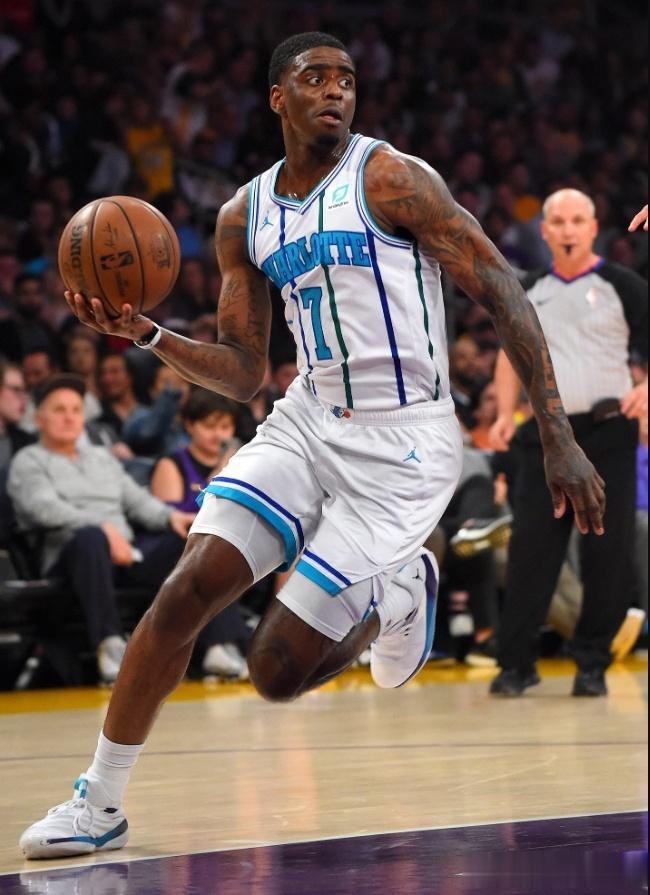 #前NBA球员德维恩-培根签约上海男篮#

培根今年29岁，身高198cm体重1