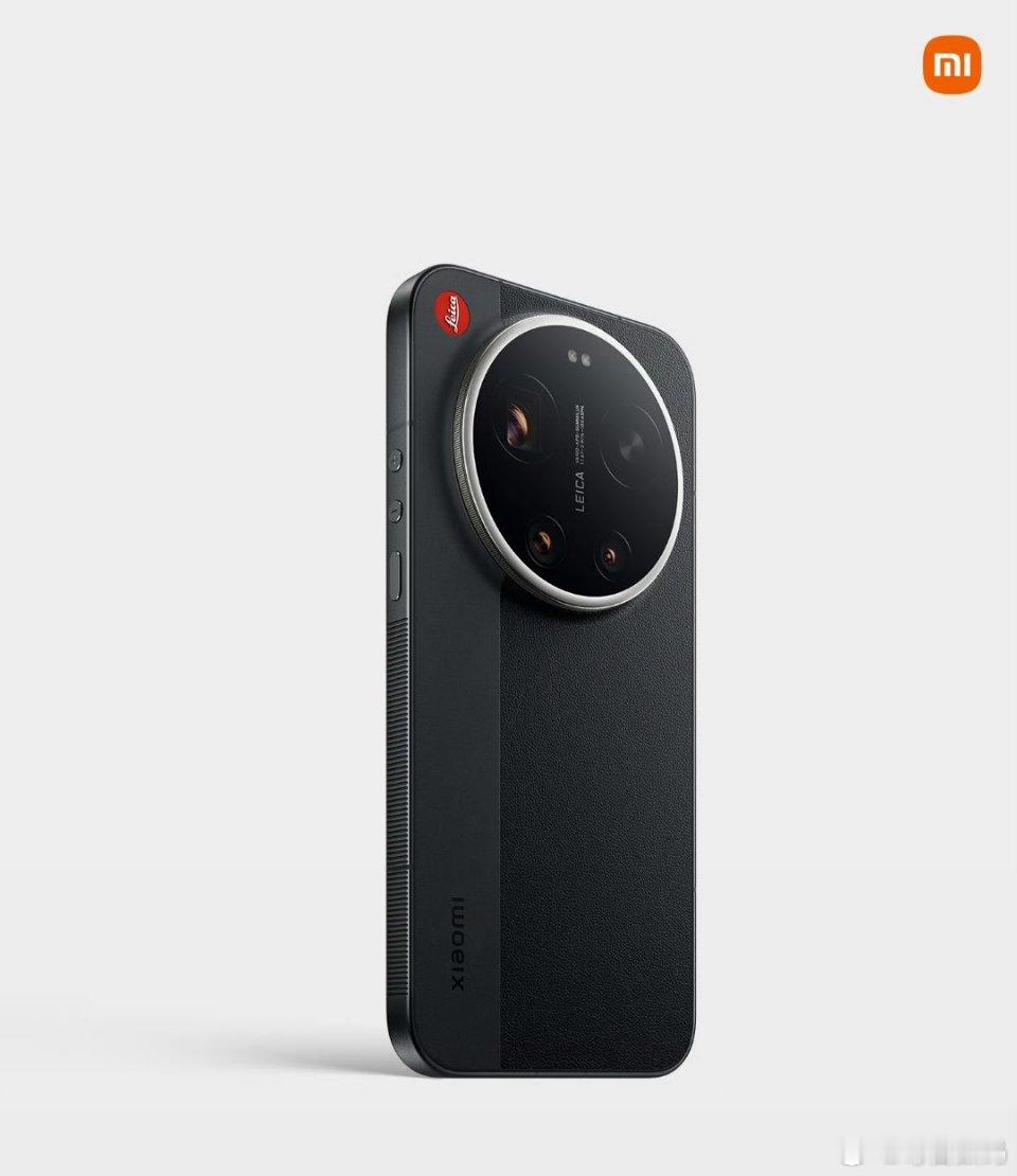 小米17 Ultra徕卡版外观公布，除了小红标，还支持大师变焦环。这个变焦环是可