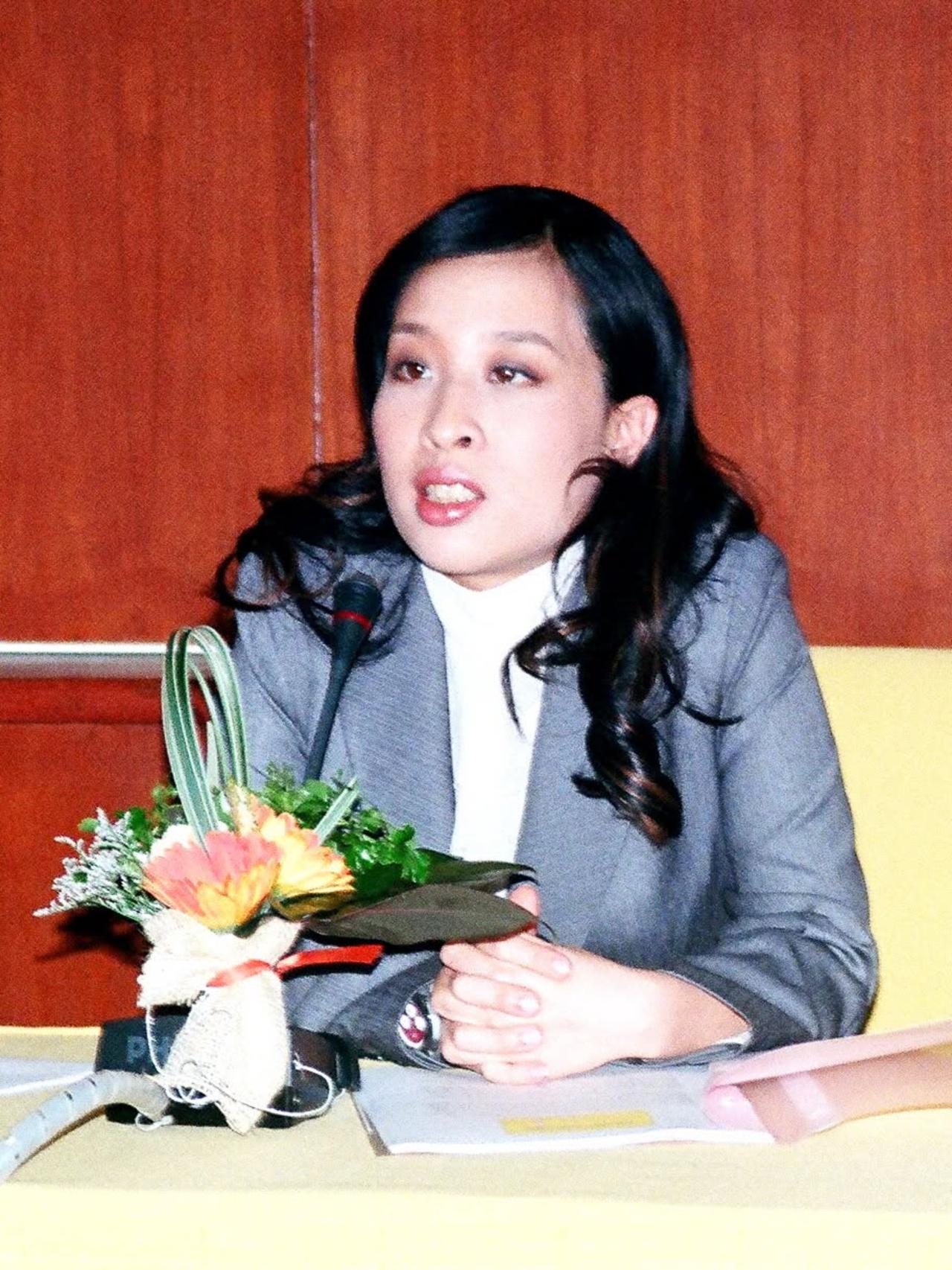 帕公主是高知女性，拥有康奈尔大学法学博士
帕公主殿下是泰国著名的"学霸公主"。她