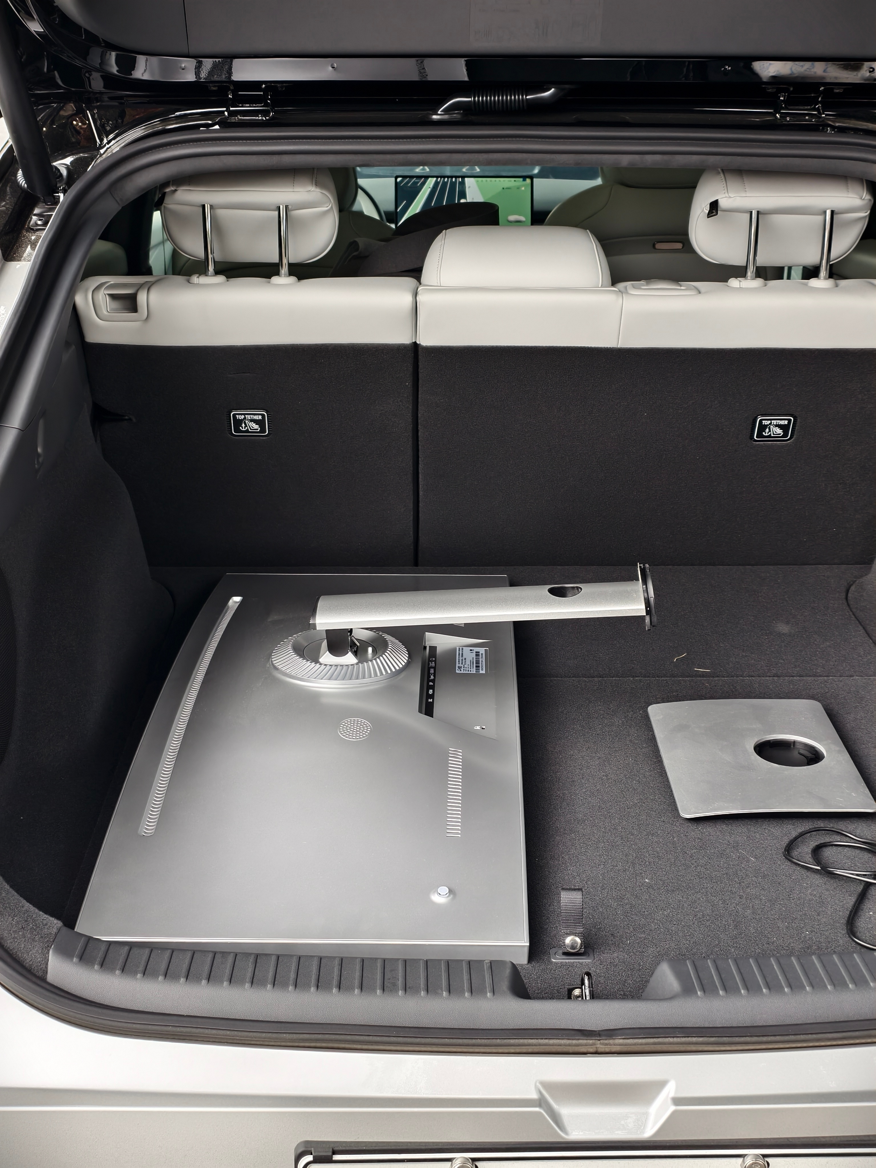 P7+ 拉个 40 寸显示器从从容容游刃有余