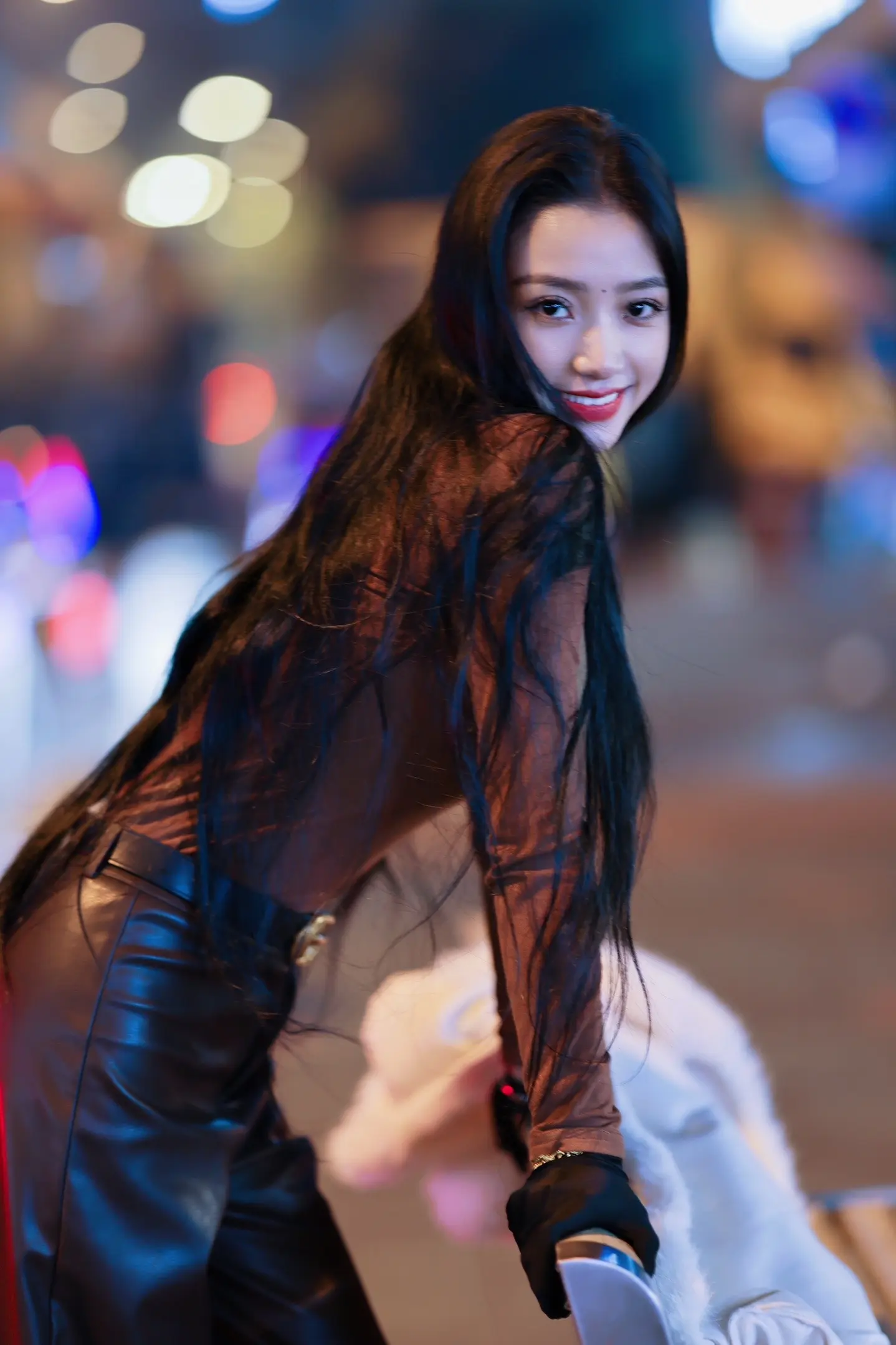 藏族魅力女人时尚穿搭