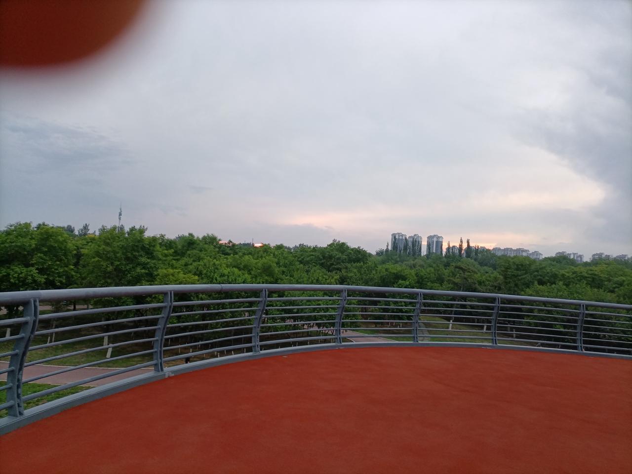 花钱其实是有玄学的
1.没有钱你就花点钱,买点东西。
那运气呐,反而会越来越好的