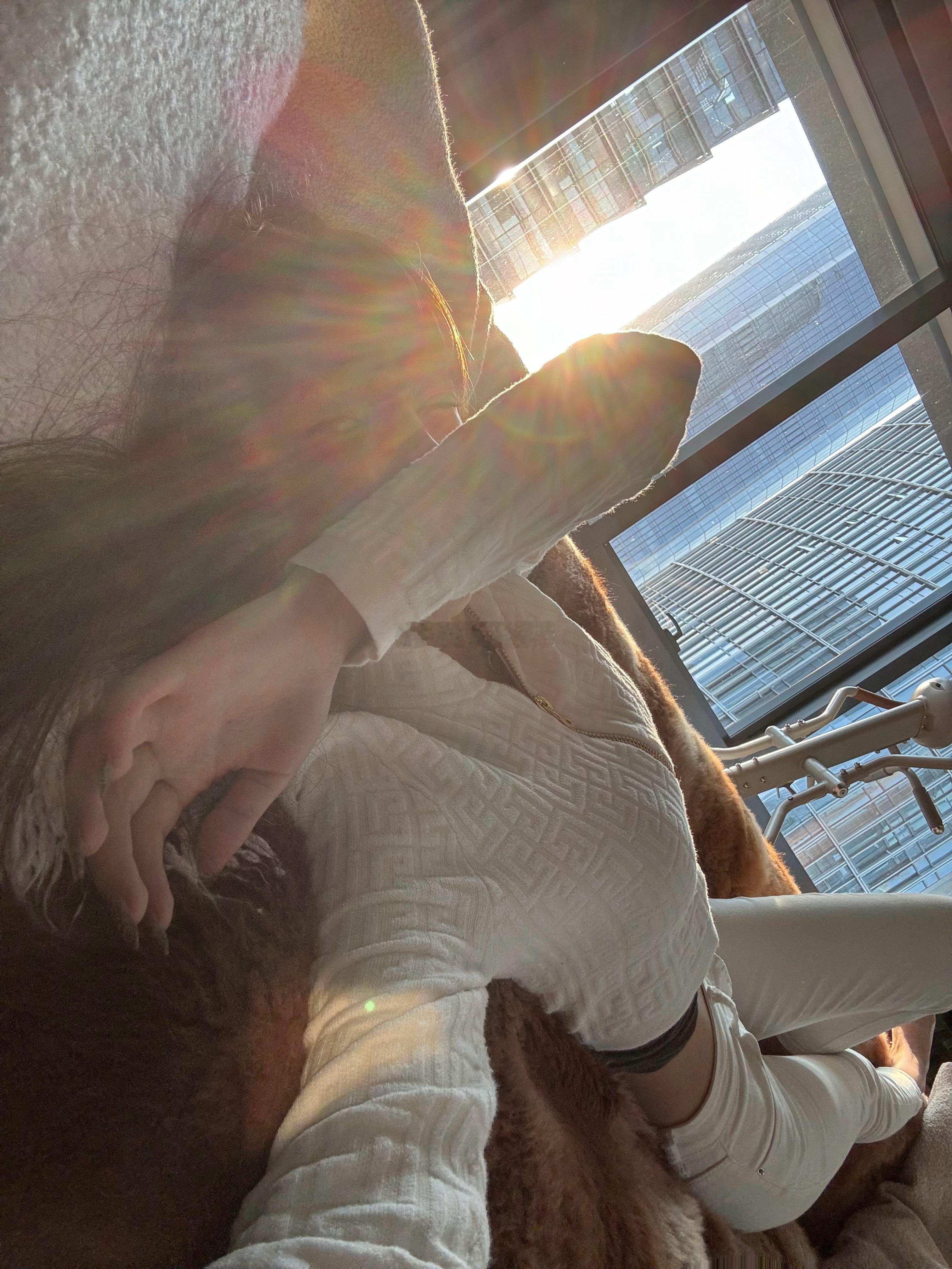 刚醒 ！[耶] ​​​