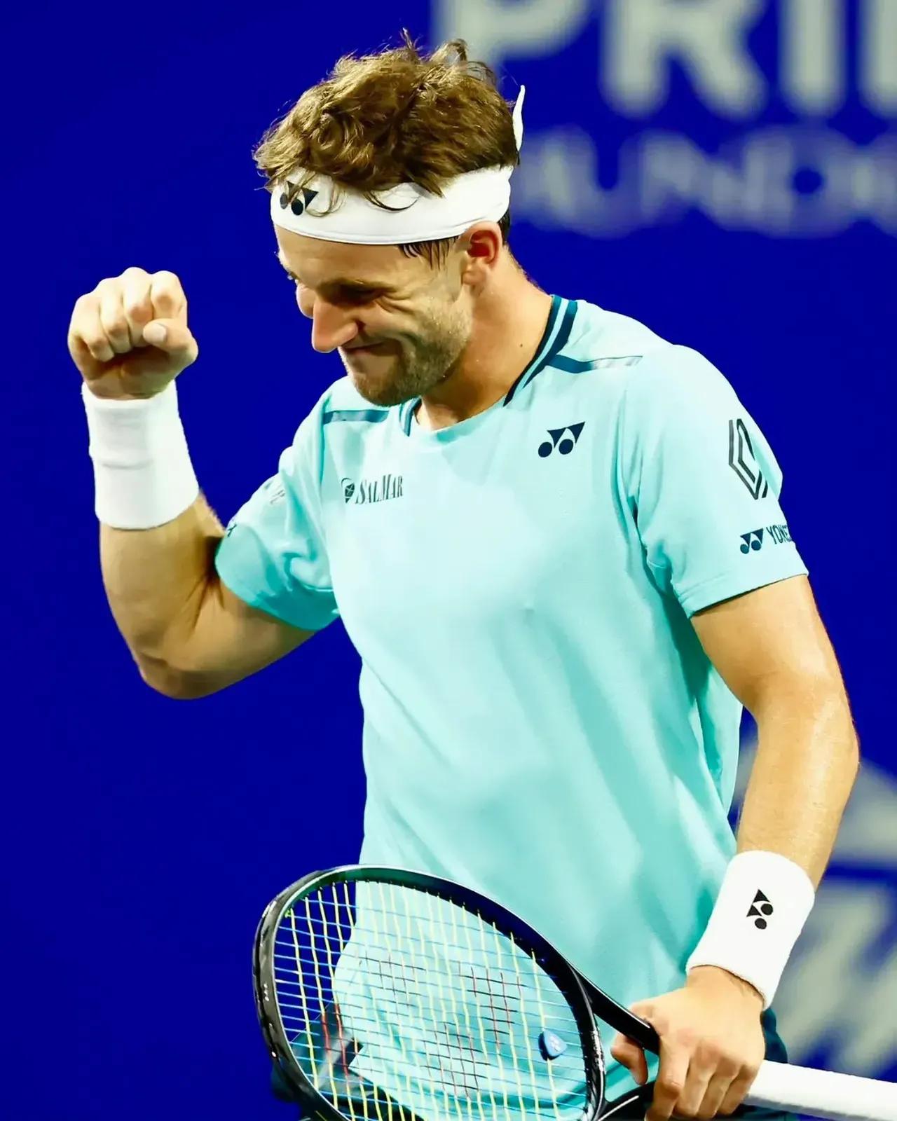 ATP500赛阿卡普尔科站半决赛，“北欧双星内战”鲁德2-1战胜鲁内，首次打进5
