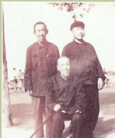 宋唯一（1860-1925年），满族，字德厚，号启臣，别号飞丹九儿，出生于贵州省