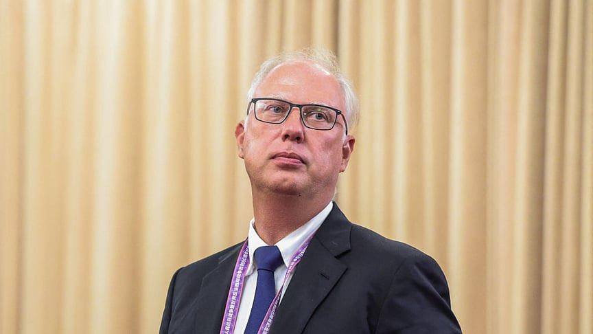 克里姆林宫对袭击哈尔科夫一家幼儿园的行为进行了讽刺性的辩护。
普京特使基里尔·德