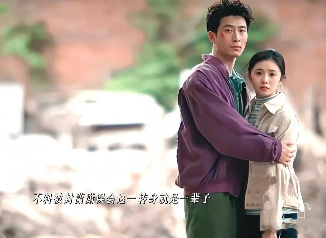 月光与猎场·默斋主人原创散文初入剧团，忆秦娥的世界只剩戏台方寸。朝北的临时宿舍弥