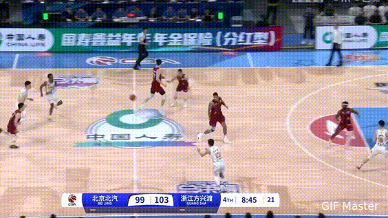 孙铭徽把自己当库里了[裂开]？北京队还是太依赖孙铭徽了...[坏笑]北京男篮vs