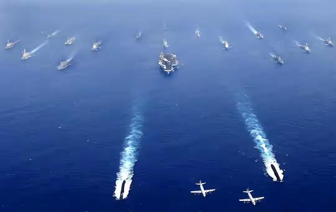 美国还想谈判？伊朗这次彻底怒了：与其跪着生，不如站着死，打！