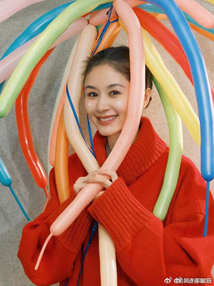 王子文生日状态给到一个夯  王子文生日照也太会拍了，不刻意不浮夸，简简单单就很出