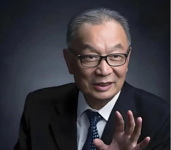 温铁军在高阶论坛一句话把会场噤住：学西方把农民往城里赶，不是现代化而是复制贫民危