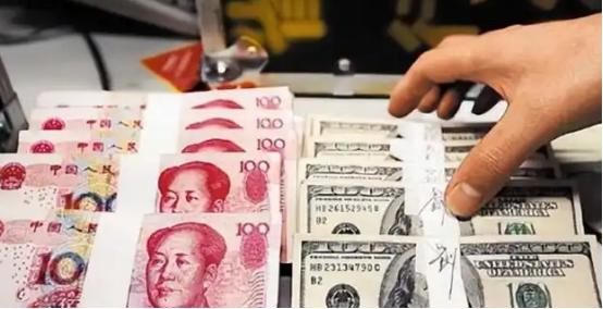欠债不还怎么办？中国的解法是：把“欠条”卖出去。卖给谁？卖给同样欠美国钱的国家。