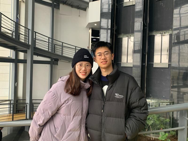 昨晚的热搜被一对学霸情侣刷爆了！

北大女博士配哈工大男博士，
相恋六年要订婚，