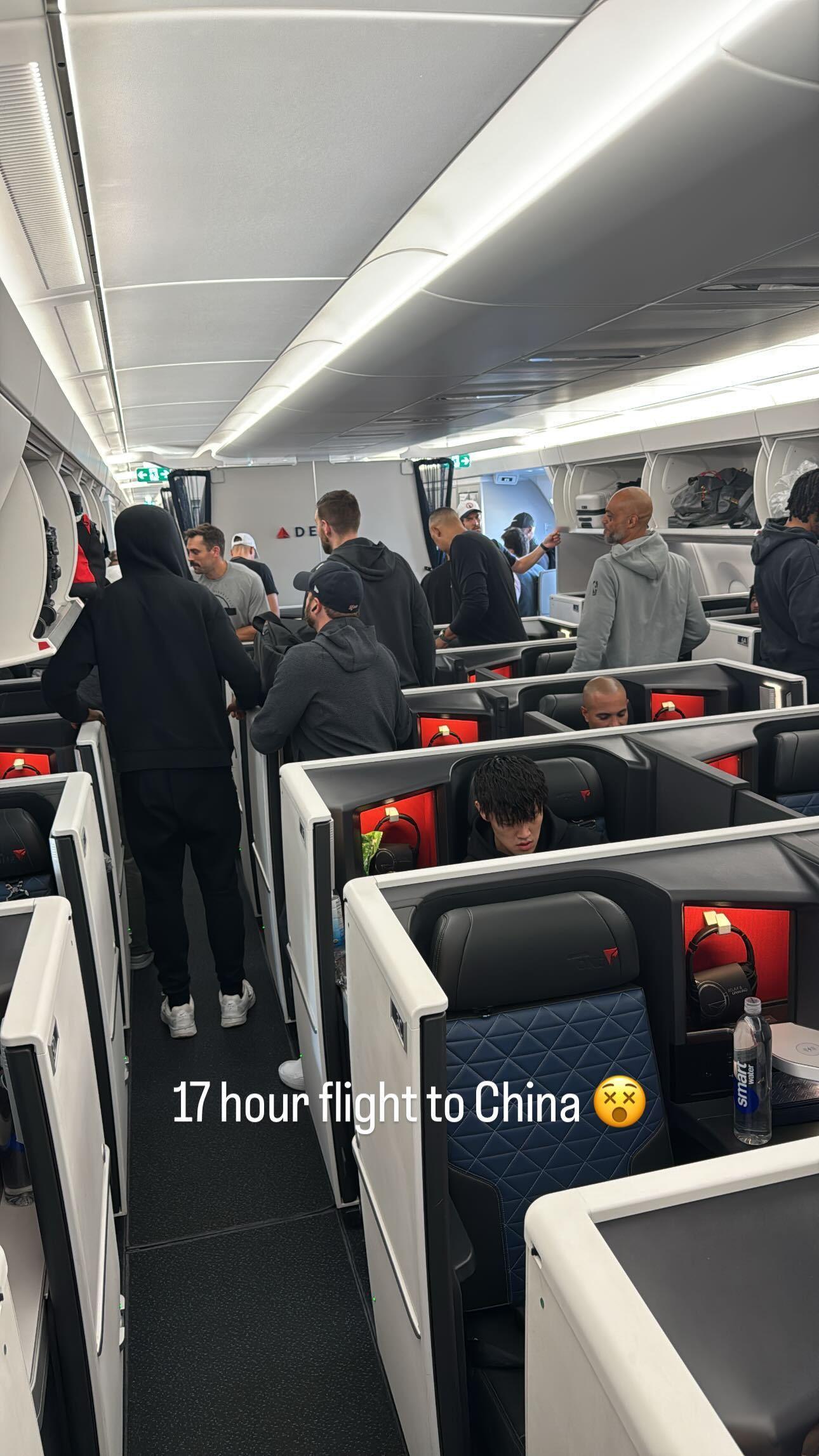 篮网队正在飞往中国。NBA中国赛2025 ​​​