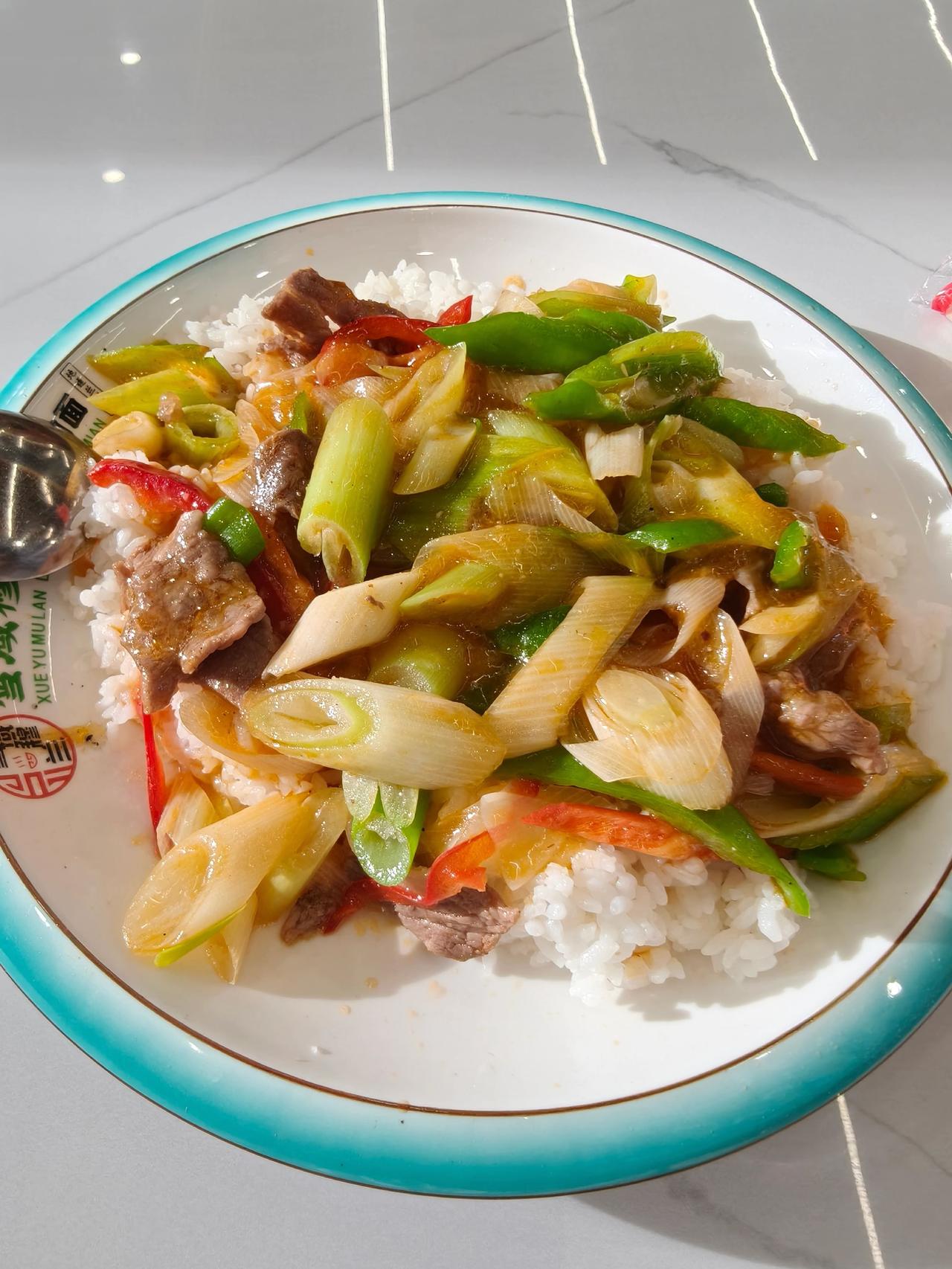 好吃的盖饭