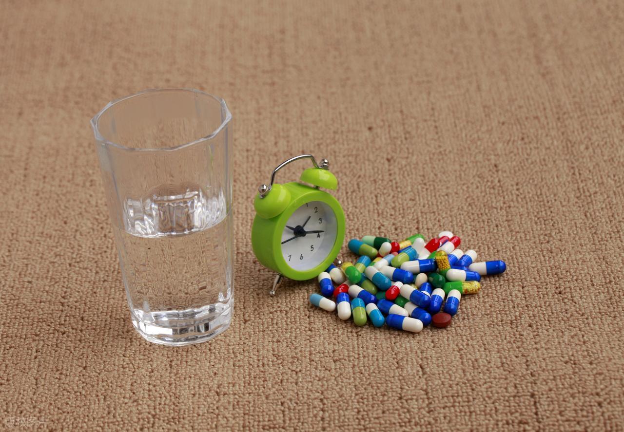 又一起饭后降压药出事！医生苦劝：饭后吃降压药的人，注意这4点

高血压不是吓唬人