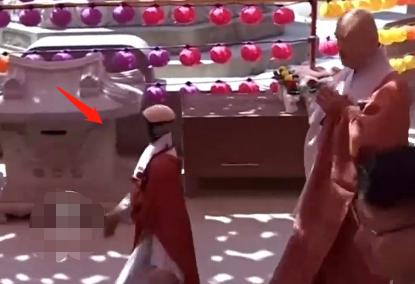 宇树发布全球首款载人机甲，如同变形金刚威力巨大！

宇树科技在2026年5月12