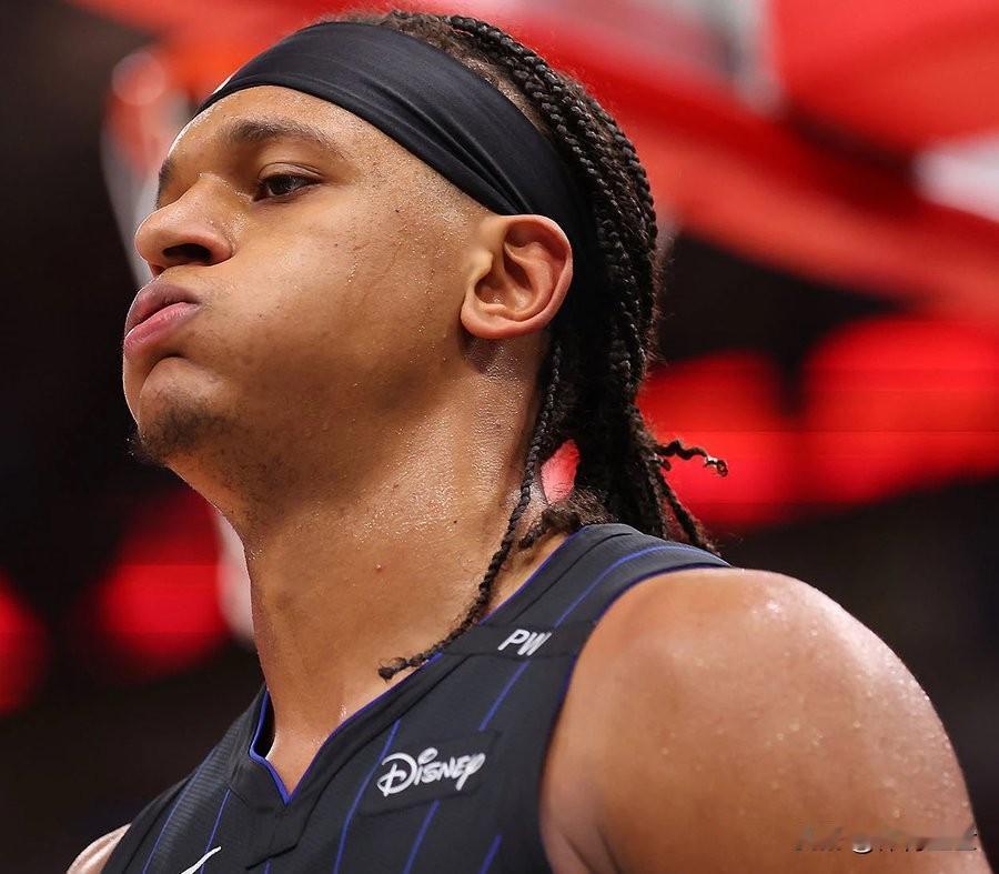 魔术在班凯罗缺席期间表现太惊艳了！自班凯罗伤缺后，球队直接起飞，拿下6胜2负的战