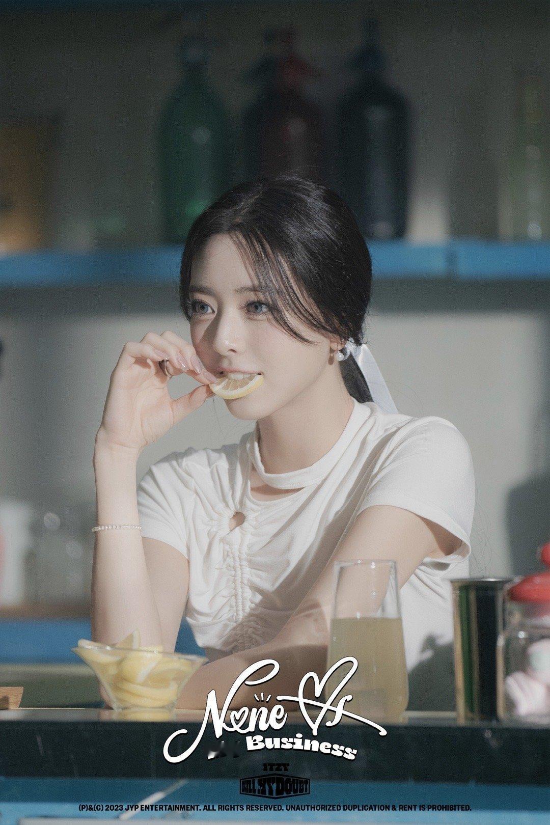 申有娜  🍐申有娜夏日维他命 【娜年今日】250724皱眉的那一瞬间…网页链接