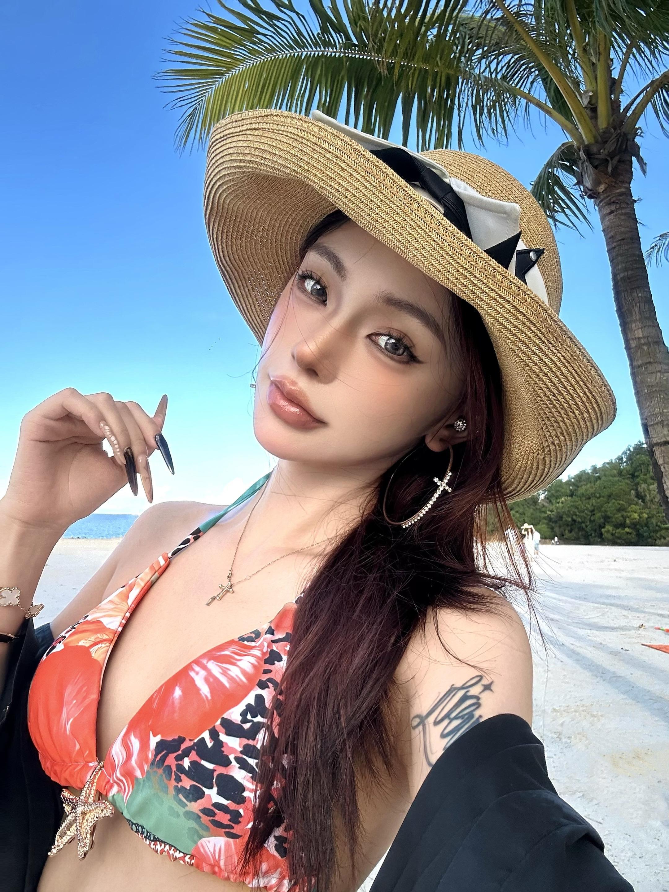 性格十分恶劣 胜在脸实在太乖。📷