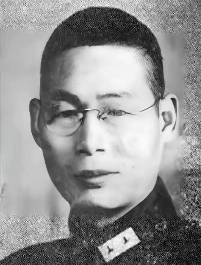 1974年台北郊外的雨季来得格外早。连阴雨下了好几天，巷子里的泥地泡成了稀糊糊，
