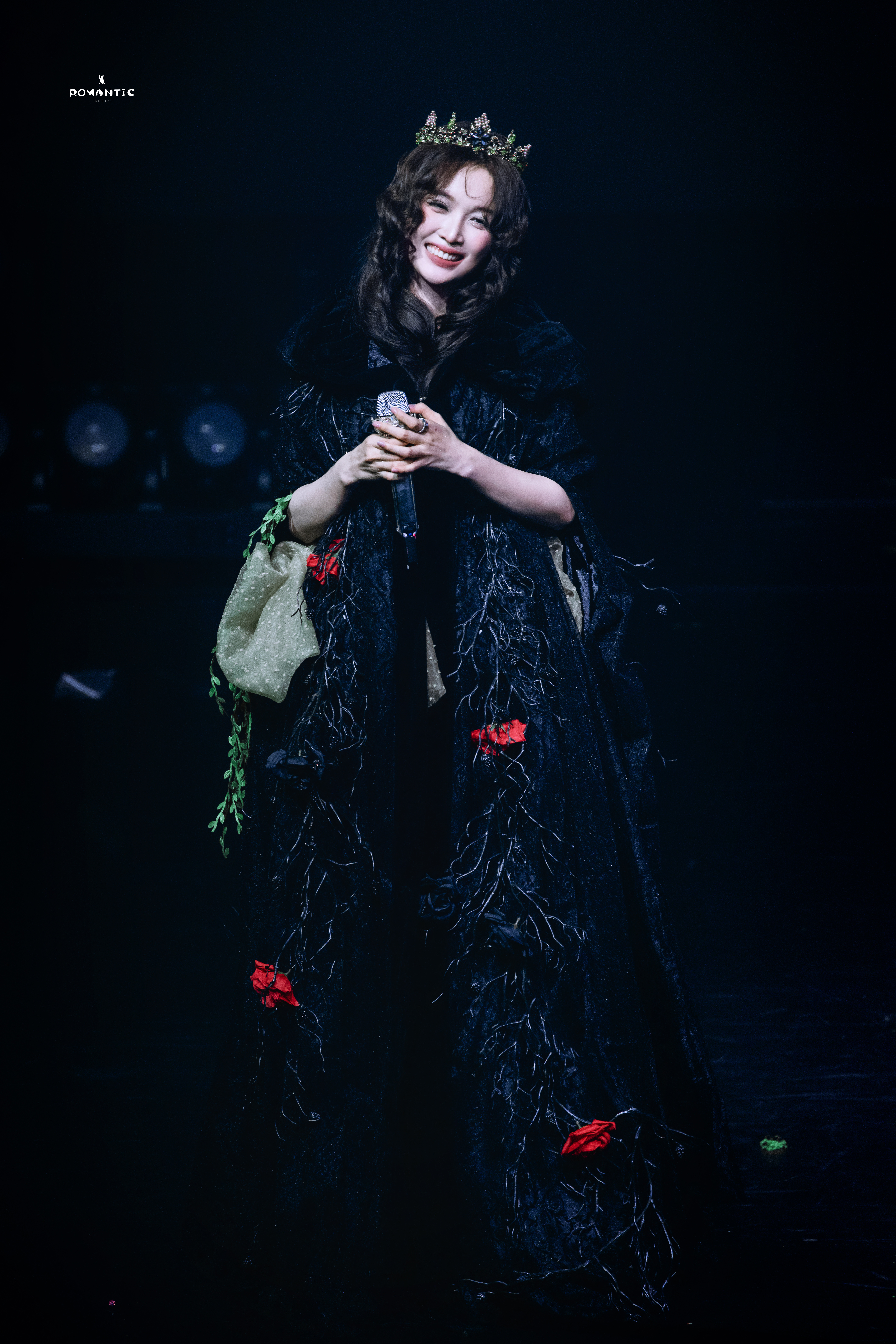 吴宣仪💫早安北京演唱会嘉宾吴宣仪 做自己的女王👸𝟐𝟔𝟎𝟕𝟎𝟒 吴